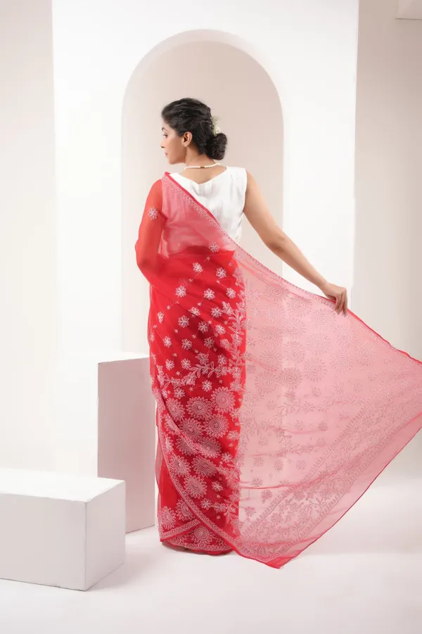 Red_Georgette_Regular_Fit_Saree_For_Women