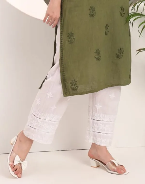 White_Rayon_Regular_Fit_Pant_For_Women