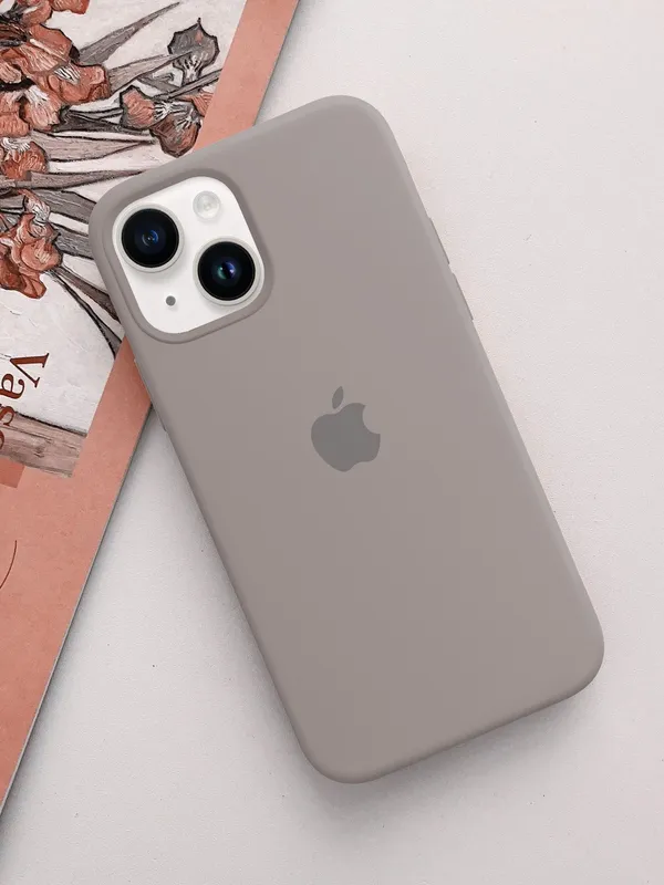 Iphone_15_Sand_Pink_Silicon_Premium_&_Elegant_Back_Cover
