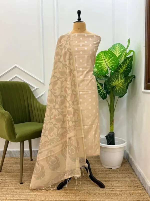 Banarasi_Suits_–_Chanderi_Buti_with_Tie-Dye_Dupatta_–_Golden