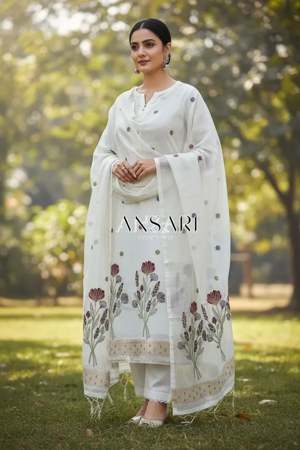 Banarasi_Jamdani_Cotton_Suit_Set_–_White_Elegant_Ethnic_Wear