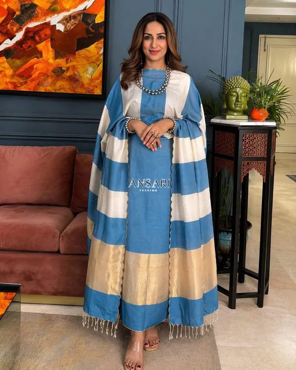 Banarasi_Suit_Blue_Cotton_with_White_Stripe_Dupatta