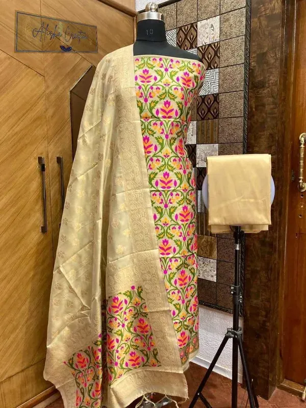 Banarasi_Suits_–_Zari_Silk_Tilfi_Meena_with_Dupatta_–_Golden