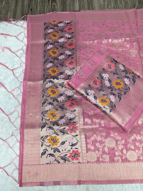 Banarasi_Jamdani_Cotton_Suit_Set_–_Baby_Pink