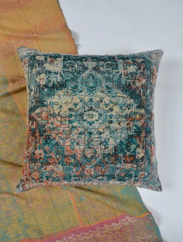 Multicolor_Digitally_Printed_Cotton_Velvet_Cushion_Cover