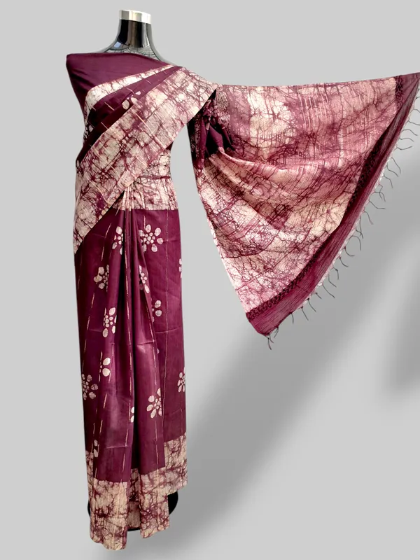 Brown_Hand_Batik_Cotton_Silk_Saree_with_Running_Blouse_–_Artisan_Made_in_Bhagalpur_by_Hatha_Karagha