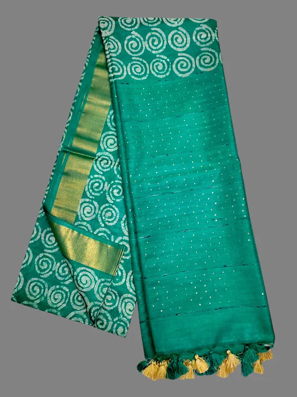 Green_Hand_Batik_Silk_Blend_Saree_For_Women