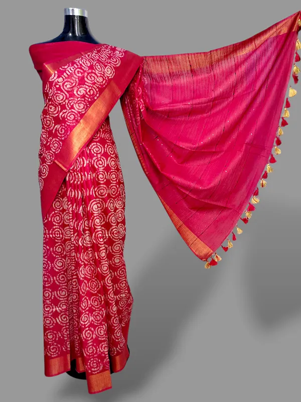 Red_Hand_Batik_Silk_Blend_Saree_For_Women