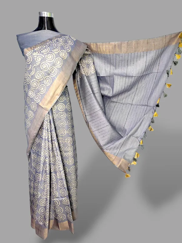 Grey_Hand_Batik_Silk_Blend_Saree_For_Women