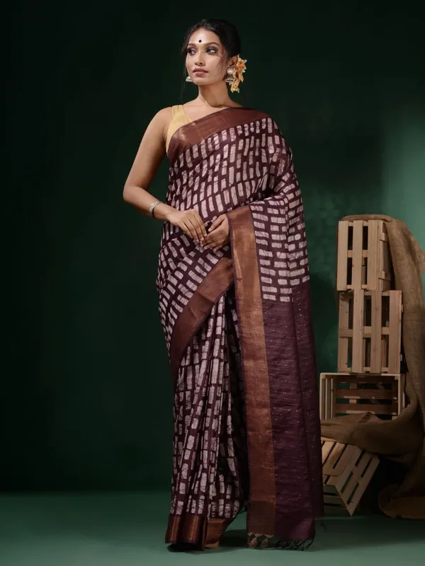 Brown_Hand_Batik_Silk_Blend_Saree_For_Women