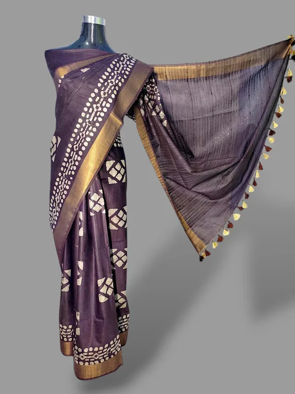 Brown_Hand_Batik_Silk_Blend_Saree_For_Women