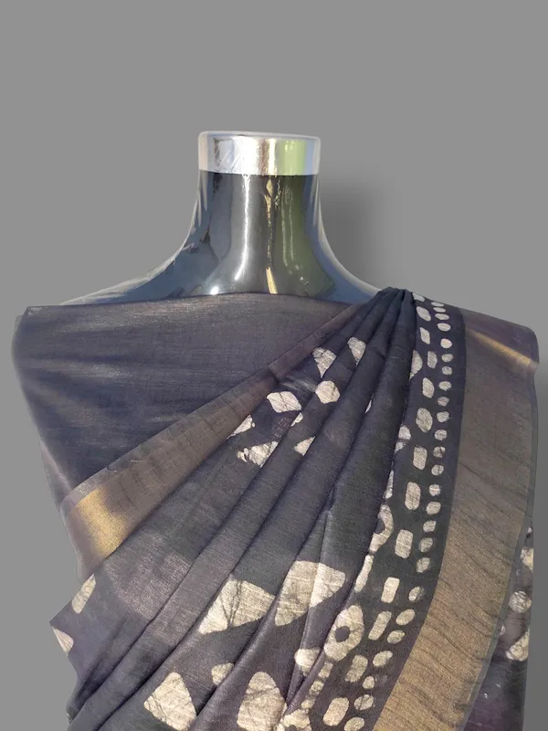 Black_Hand_Batik_Silk_Blend_Saree_For_Women