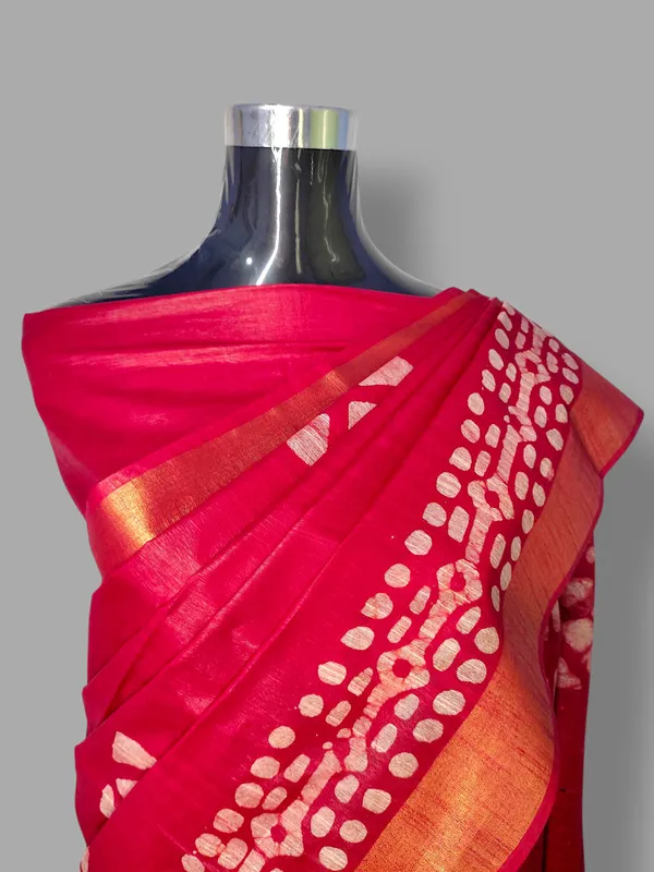 Red_Hand_Batik_Silk_Blend_Saree_For_Women