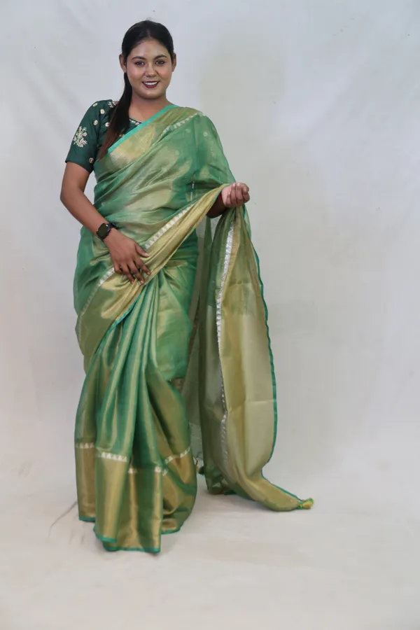 Green_Pure_Tissue_Linen_Saree_|_Handwoven_Bhagalpuri_Saree_Perfect_for_Festivals_and_Parties_–_Hatha_Karagha