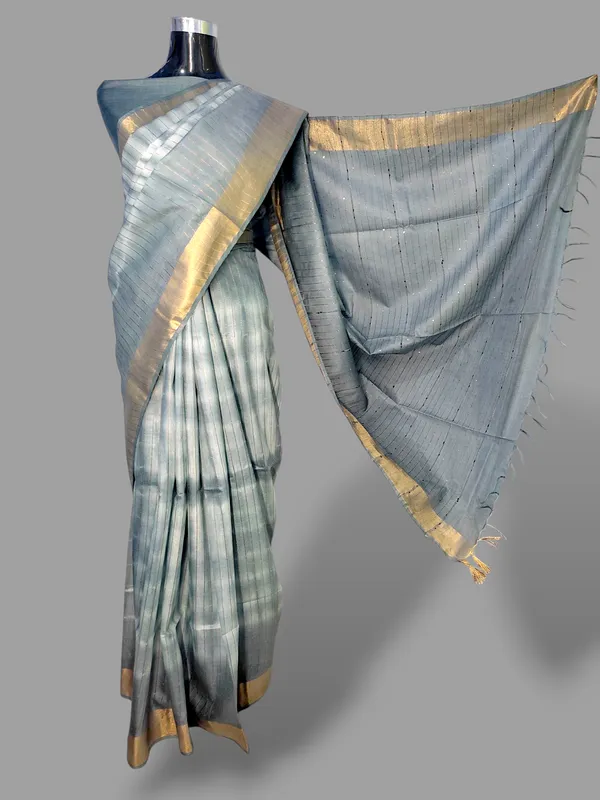 Grey_Handcaafted_Colorblock_Cotton_Silk_Blend_Saree_with_Running_Blouse_Piece_–_Woven_by_Bhagalpur_Artisans_|_Hatha_Karagha