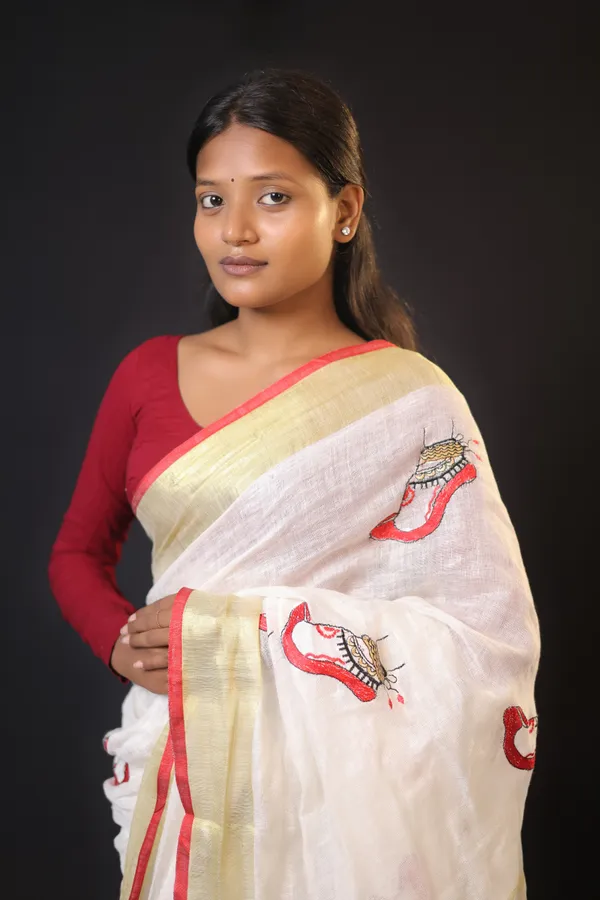 Off-White_Pure_Linen_Handloom_Saree_with_Golden_Zari_Red_Border_&_Resham_Embroidery_|_Bhagalpuri_Artisan_Weave_–_Hatha_Karagha