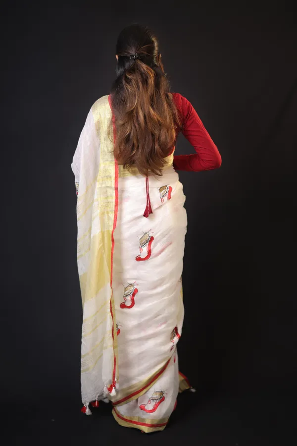 Off-White_Pure_Linen_Handloom_Saree_with_Golden_Zari_Red_Border_&_Resham_Embroidery_|_Bhagalpuri_Artisan_Weave_–_Hatha_Karagha