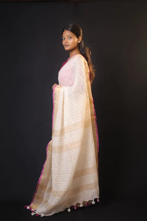 Off-White_Linen_Blend_Saree_with_Copper-Purple_Border_|_Handwoven_Bhagalpuri_Festive_Saree_–_Hatha_Karagha