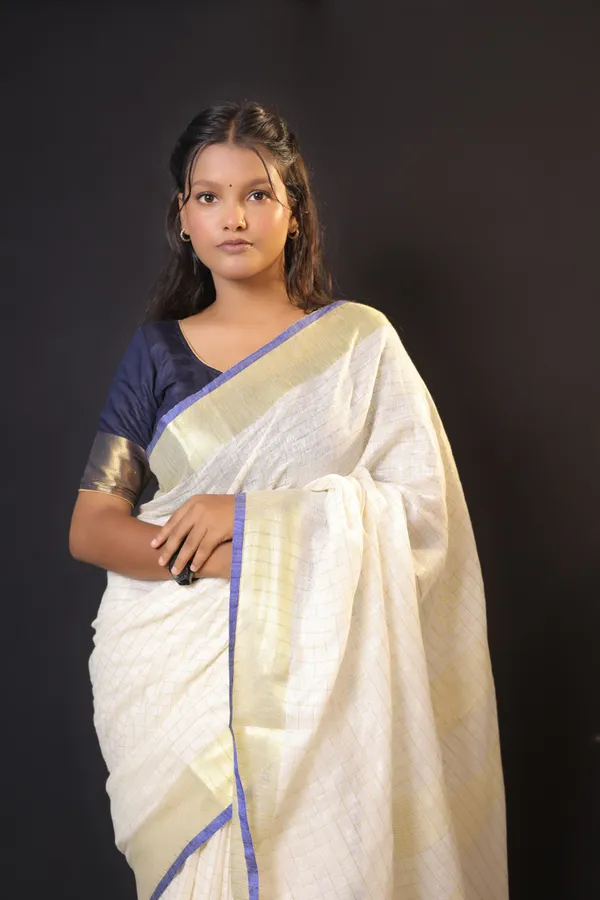 Off-White_Linen_Blend_Saree_with_Golden-Blue_Border_|_Handwoven_Bhagalpuri_Festive_Saree_–_Hatha_Karagha