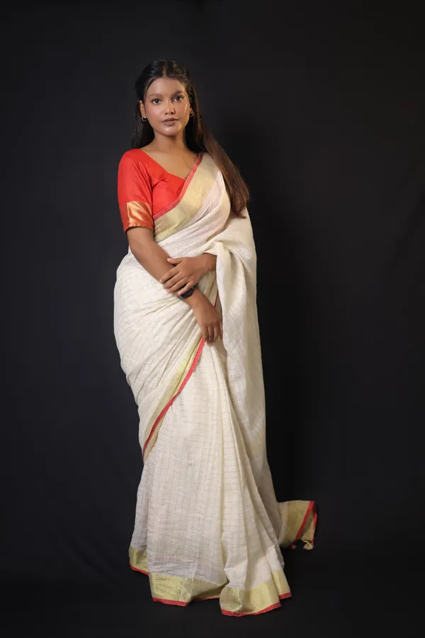 Off-White_Linen_Blend_Saree_with_Golden-Red_Border_|_Handwoven_Bhagalpuri_Festive_Saree_–_Hatha_Karagha