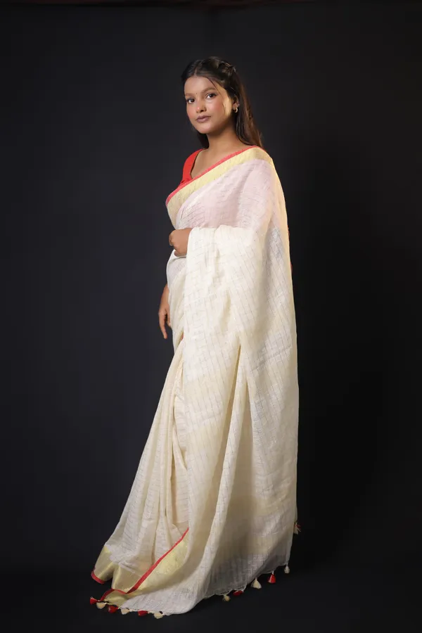 Off-White_Linen_Blend_Saree_with_Golden-Red_Border_|_Handwoven_Bhagalpuri_Festive_Saree_–_Hatha_Karagha