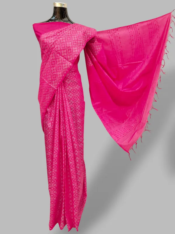 Pink_Kantha_Self-Design_Woven_Cotton_Silk_Blend_Saree_with_Running_Blouse_Piece_for_Women_by_Hatha_Karagha