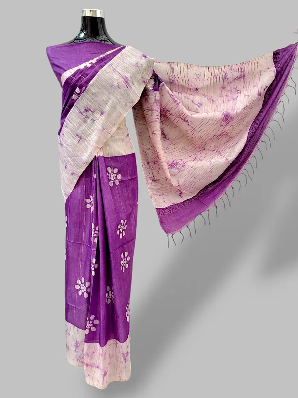 Purple_Hand_Batik_Cotton_Silk_Saree_with_Running_Blouse_–_Artisan_Made_in_Bhagalpur_by_Hatha_Karagha