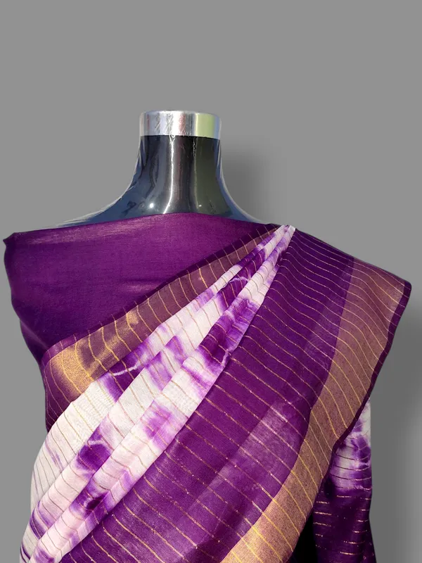 Purple_Handcrafted_Colorblock_Cotton_Silk_Blend_Saree_with_Running_Blouse_Piece_–_Woven_by_Bhagalpur_Artisans_|_Hatha_Karagha