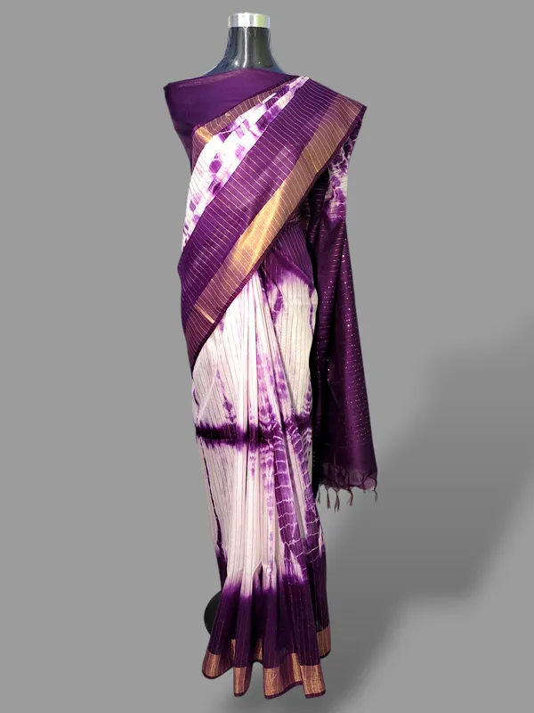 Purple_Handcrafted_Colorblock_Cotton_Silk_Blend_Saree_with_Running_Blouse_Piece_–_Woven_by_Bhagalpur_Artisans_|_Hatha_Karagha