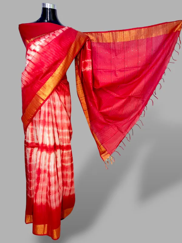 Red_Handcaafted_Colorblock_Cotton_Silk_Blend_Saree_with_Running_Blouse_Piece_–_Woven_by_Bhagalpur_Artisans_|_Hatha_Karagha