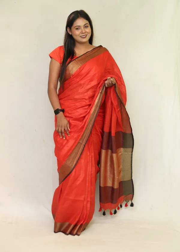 Red_Pure_Linen_Saree_with_Zari_Black_Border_&_Designer_Pallu_|_Handwoven_Bhagalpuri_Party_&_Festive_Wear_–_Hatha_Karagha