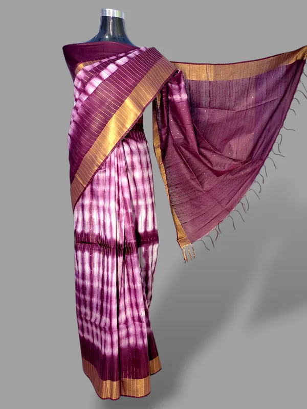 Wine_Handcrafted_Colorblock_Cotton_Silk_Blend_Saree_with_Running_Blouse_Piece_–_Woven_by_Bhagalpur_Artisans_|_Hatha_Karagha