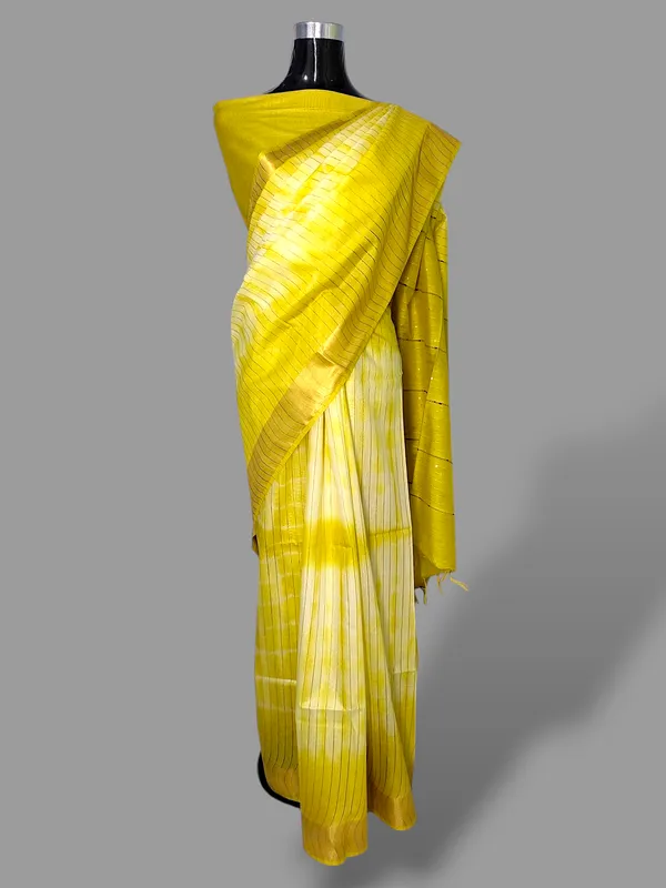 Yellow_Handcaafted_Colorblock_Cotton_Silk_Blend_Saree_with_Running_Blouse_Piece_–_Woven_by_Bhagalpur_Artisans_|_Hatha_Karagha