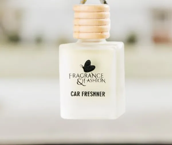 Seduction_Car_Hanging_Air_Freshener_Of_10Ml