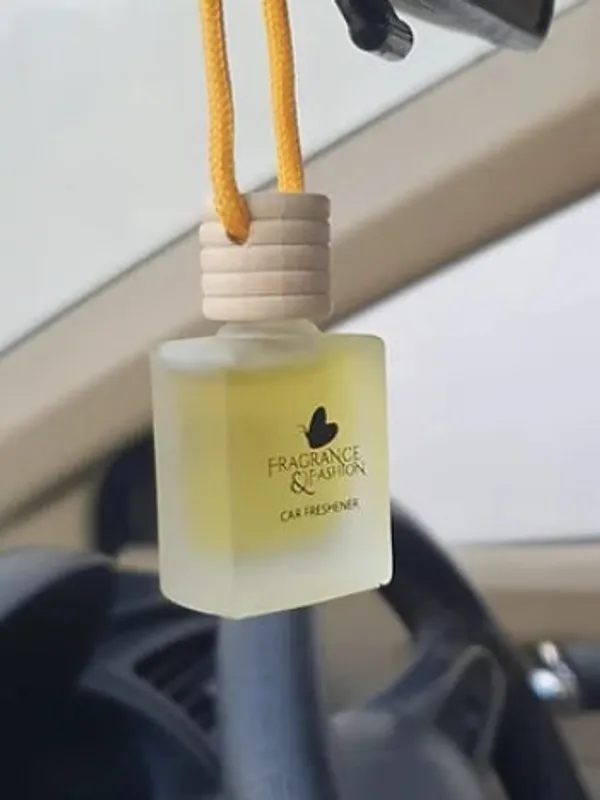 Jasmine_Car_Hanging_Air_Freshener_Of_10Ml