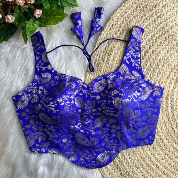 Royel_Bluse_Corset_Style_Banarasi_Blouse