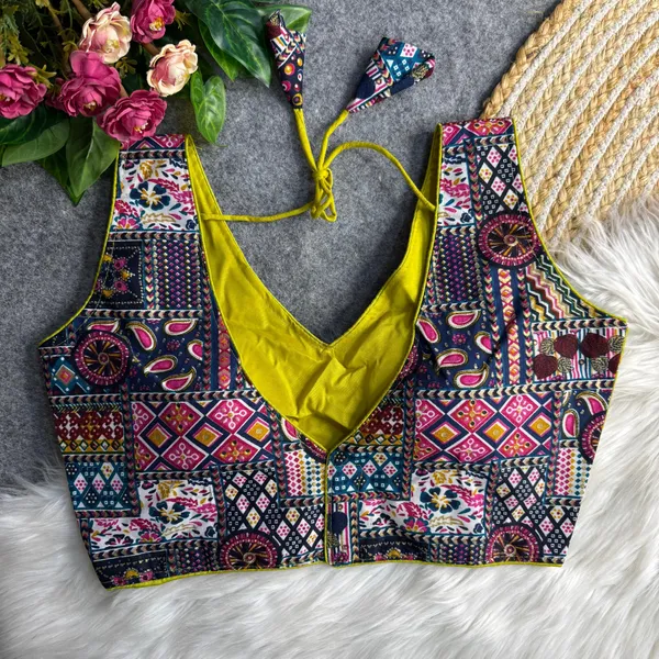 Bottle_Gree_Rayon_Cotton_Traditional_Print_And_Gotta_Work_Blouse