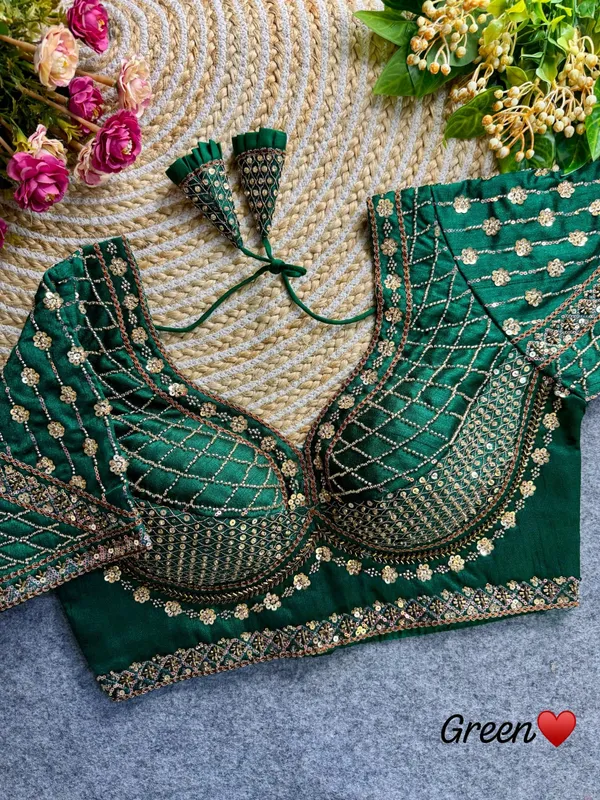 Green_Sabyasachi_Inspired_Bridal_Blouse_Beautiful_Heavy_Stars_&_Beads_Work