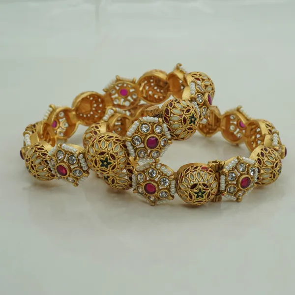 Golden_Brass_Premium_And_Elegant_Embedded_Stones_Design_Bangle_For_Women