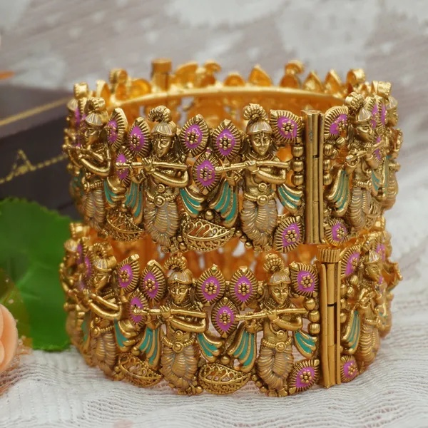 Lord_Krishna_Theme_Antique_Copper_Bangles