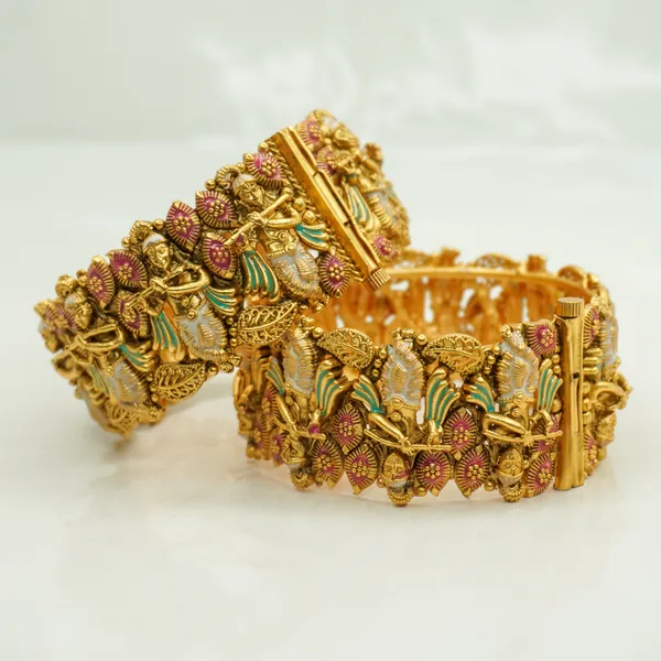 Lord_Krishna_Theme_Antique_Copper_Bangles