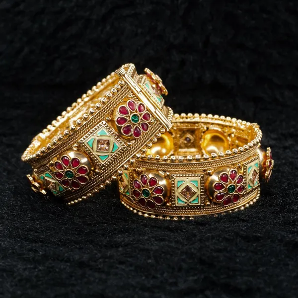 Antique_Gold_Floral_Kada_Bangles