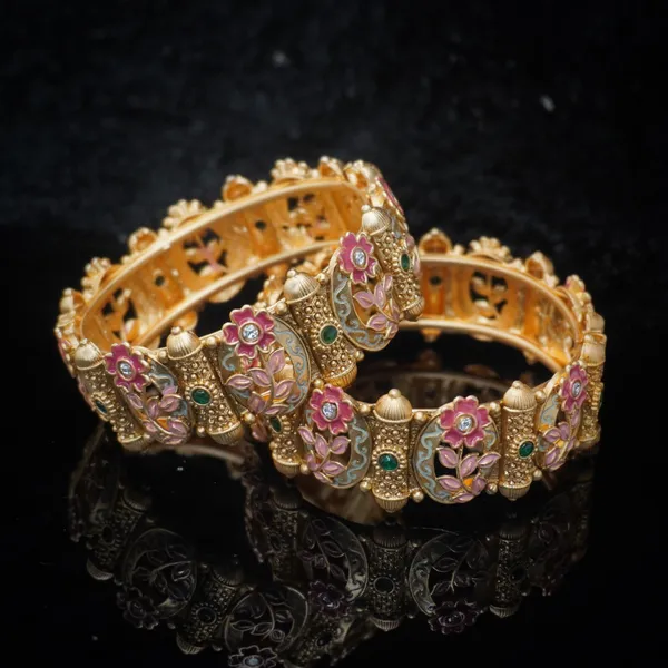 Golden_Pink_And_Green_Brass_Premium_And_Elegant_Enamel_Work_Design_Bangle_For_Women