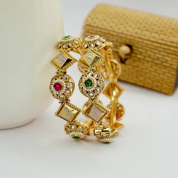 Golden_Brass_Premium_And_Elegant_Kundan_Multicolor_Design_Bangle_For_Women