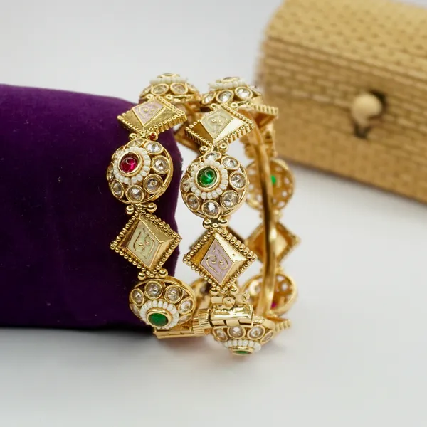 Golden_Brass_Premium_And_Elegant_Kundan_Multicolor_Design_Bangle_For_Women