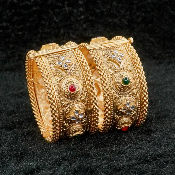 Heritage_Round_Motif_Kundan_Kada_Bangles