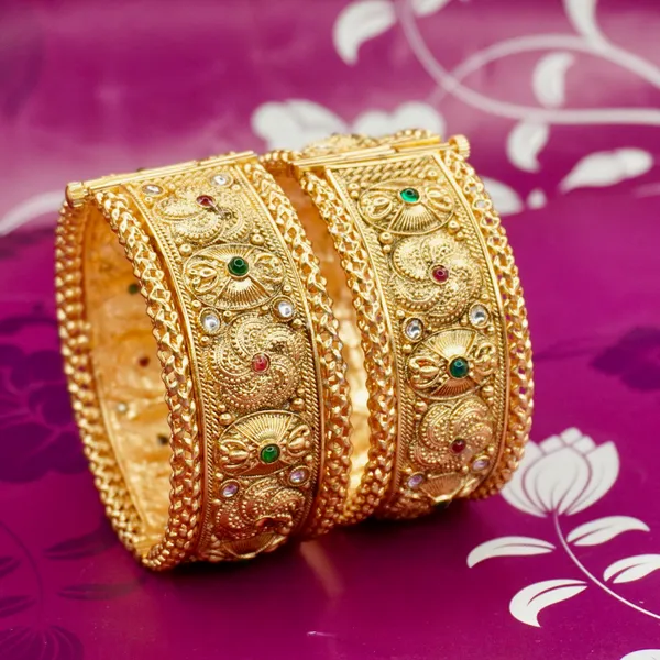 Golden_Brass_Premium_And_Elegant_Traditional_Bridal_Kada_Design_Bangle_For_Women