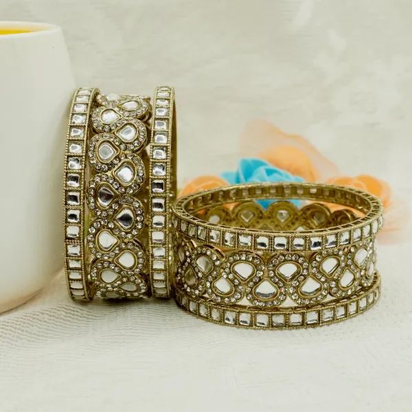 Antique_Mirror_Work_Bridal_Bangles