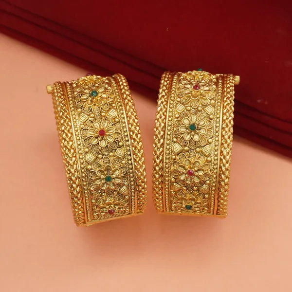 Golden_Aura_Kada_Bangles