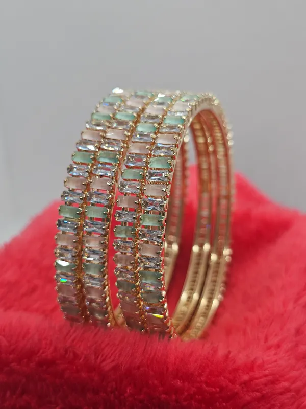 Mint_Mix_Premium_And_Elegant_Ruby_Grid_Design_Bangle_For_Women